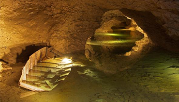 les grottes de la balme